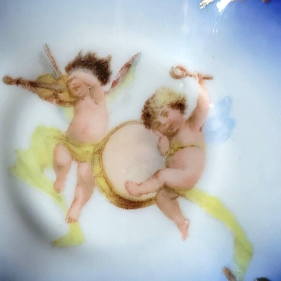 Pair of Antique Victoria Carlsbad Dishes Cherub Flow Blue with Gold Detailing - Picture 5 of 7